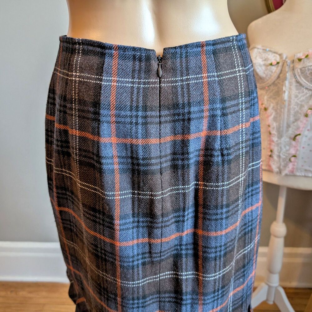 Cabi Mini Skirt Plaid Wool Blend Dark Academia Preppy Twee Corpcore Size 4 - Picture 7 of 9